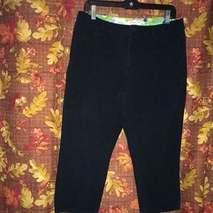 Cold Water Creek Womens capris.